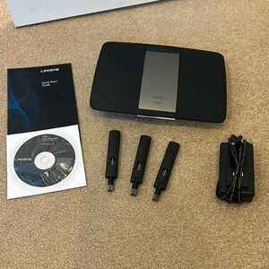 Linksys EA6900 smart Wi-Fi router AC C1900